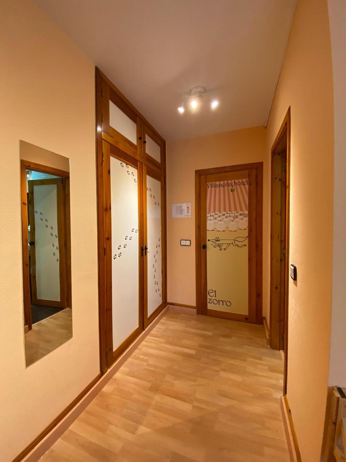 Hotel Villaneila 部屋 写真