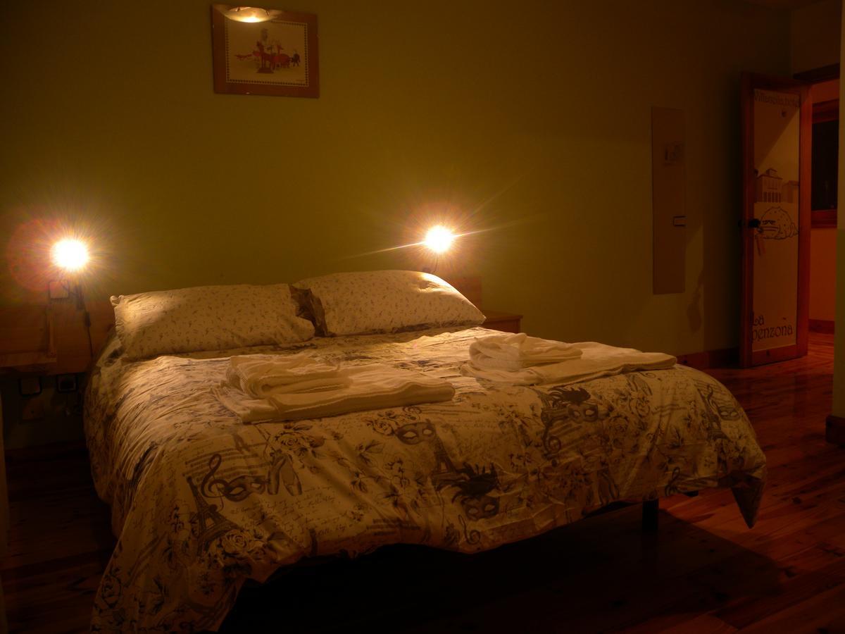 Hotel Villaneila エクステリア 写真